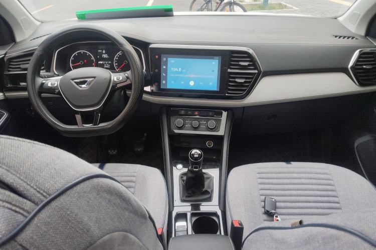 Used Jetta VS5 2022 280TSI Manual Advanced Pro Trim Center Console