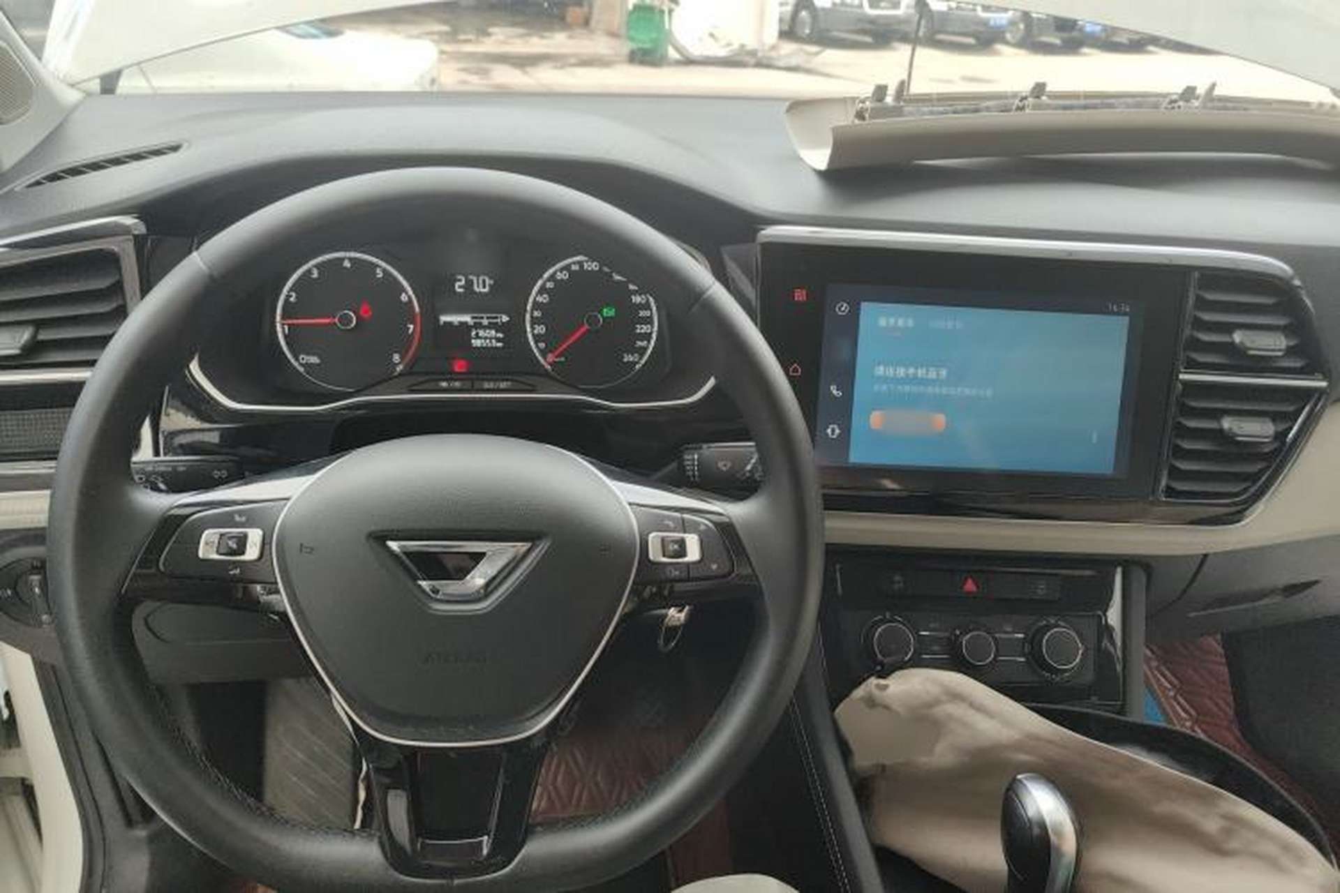 Used Jetta VS5 2022 280TSI Automatic Trend Edition Center Console