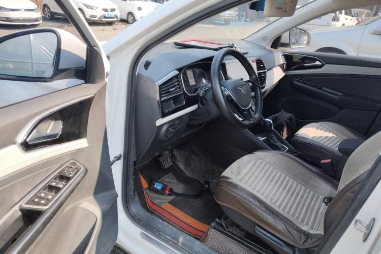 Used Jetta VS5 2022 280TSI Automatic Trend Edition Driver Seat