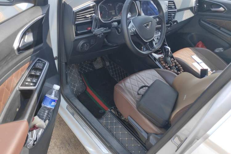 Used Jetta VS5 2022 280TSI Automatic Trendy Pro Version Driver Seat
