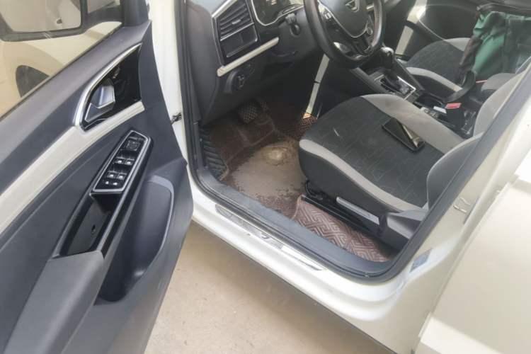 Used Jetta VS5 2022 280TSI Automatic Trend Edition Driver Seat