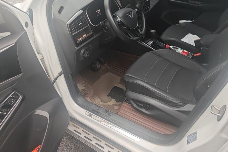 Used Jetta VS5 2022 280TSI Automatic Glory Pro Driver Seat
