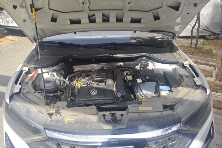 Used Jetta VS5 2022 280TSI Manual Advanced Trim Engine Bay