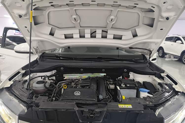 Used Jetta VS5 2022 280TSI Automatic Trend Edition Engine Bay