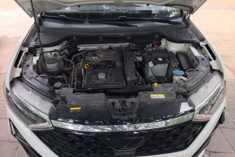 Used Jetta VS5 2022 280TSI Manual Advanced Trim Engine Bay