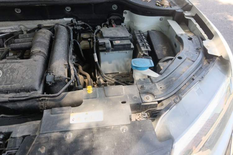 Used Jetta VS5 2022 280TSI Automatic Trend Edition Engine Bay Left