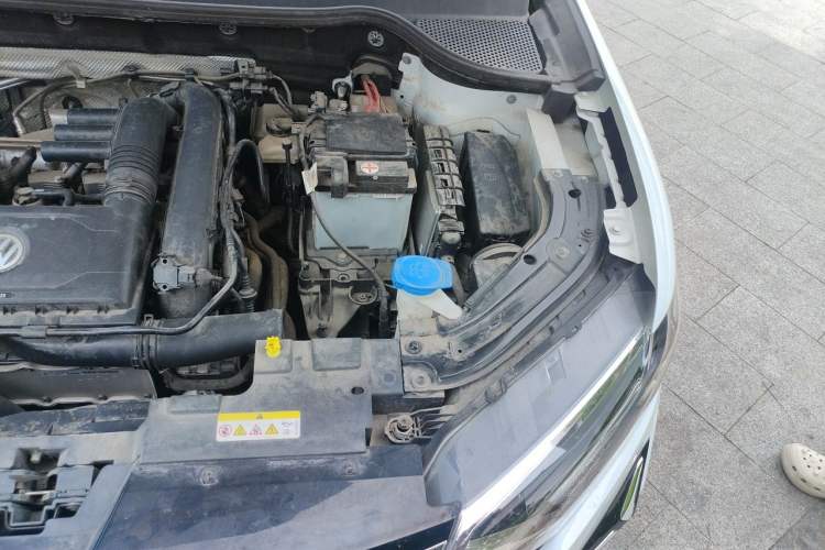 Used Jetta VS5 2022 280TSI Automatic Enjoyment Pro Trim Engine Bay Left