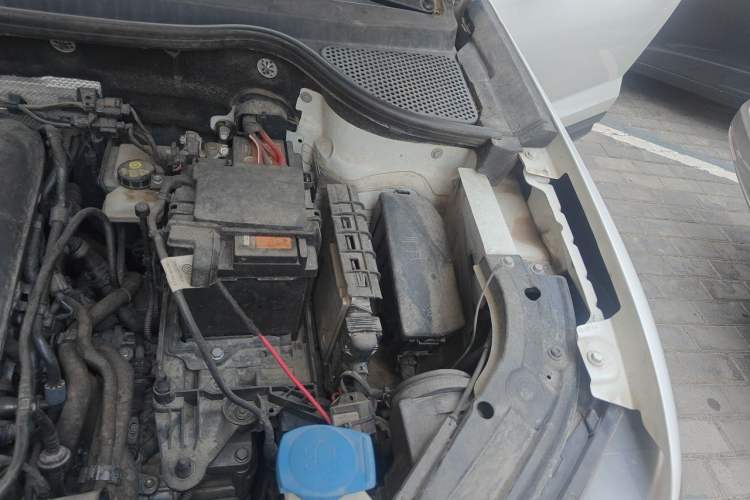 Used Jetta VS5 2022 280TSI Automatic Glory Edition Engine Bay Left