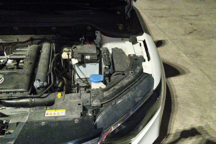 Used Jetta VS5 2022 280TSI Automatic Trendy Pro Version Engine Bay Left