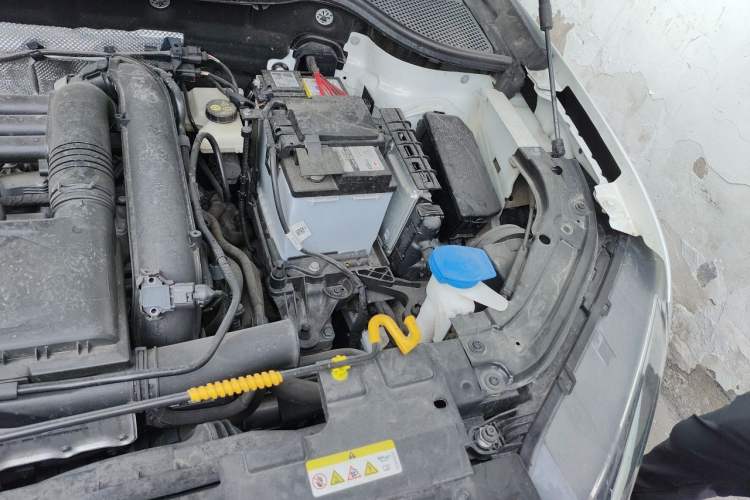 Used Jetta VS5 2022 280TSI Automatic Glory Pro Engine Bay Left