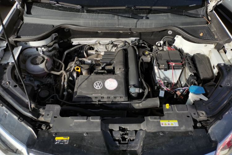 Used Jetta VS5 2022 280TSI Manual Advanced Trim Engine Bay