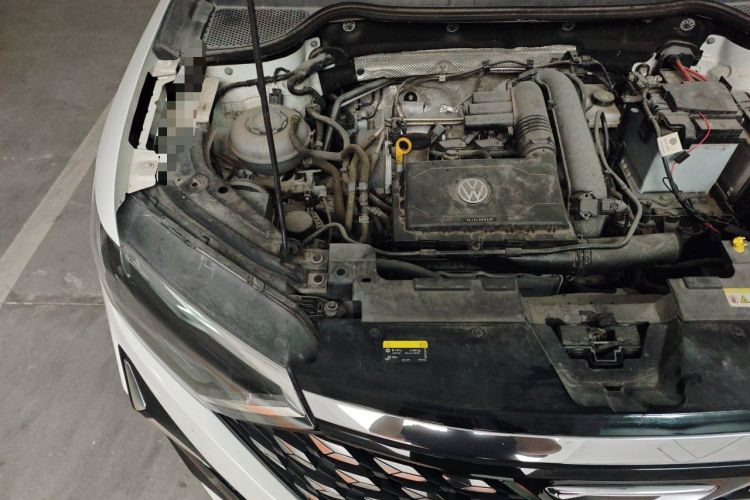 Used Jetta VS5 2022 280TSI Automatic Enjoyment Model Engine Bay Right