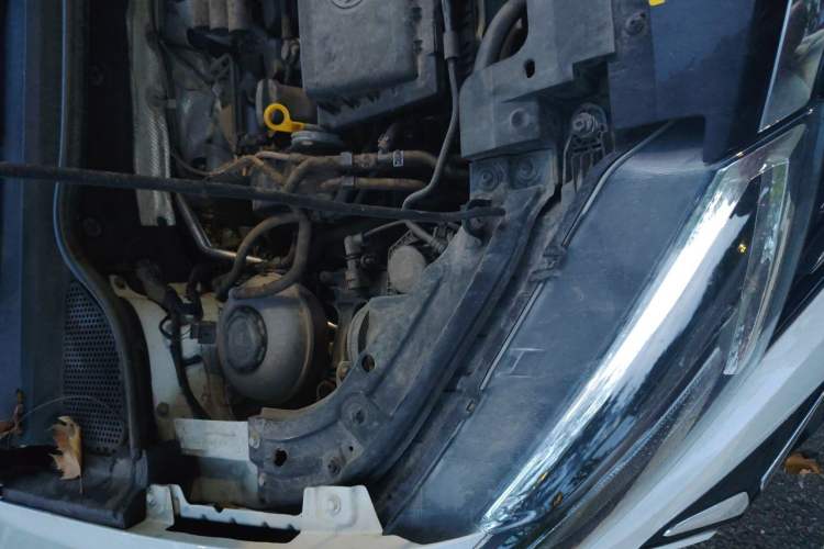 Used Jetta VS5 2022 280TSI Automatic Enjoyment Model Engine Bay Right