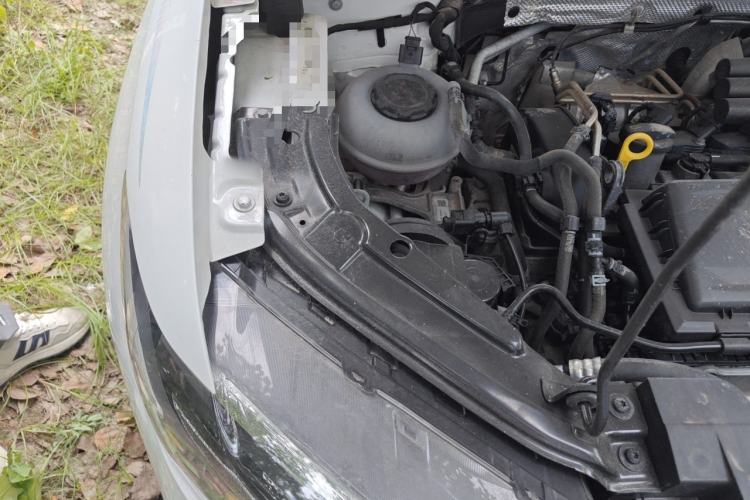 Used Jetta VS5 2022 280TSI Automatic Enjoyment Pro Trim Engine Bay Right