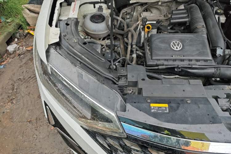 Used Jetta VS5 2022 280TSI Manual Advanced Trim Engine Bay Right