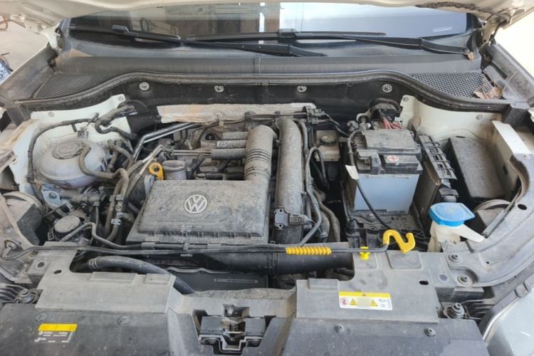 Used Jetta VS5 2022 280TSI Manual Advanced Trim Engine Bay