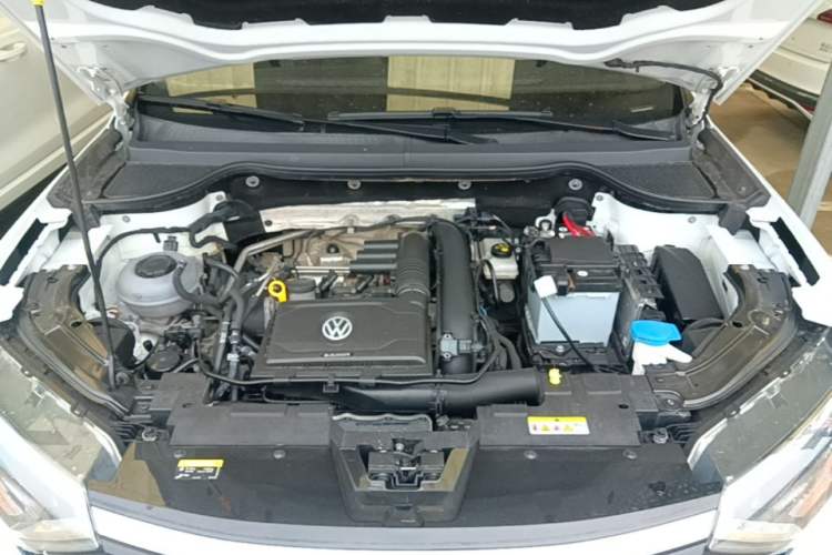 Used Jetta VS5 2022 280TSI Manual Advanced Trim Engine Bay