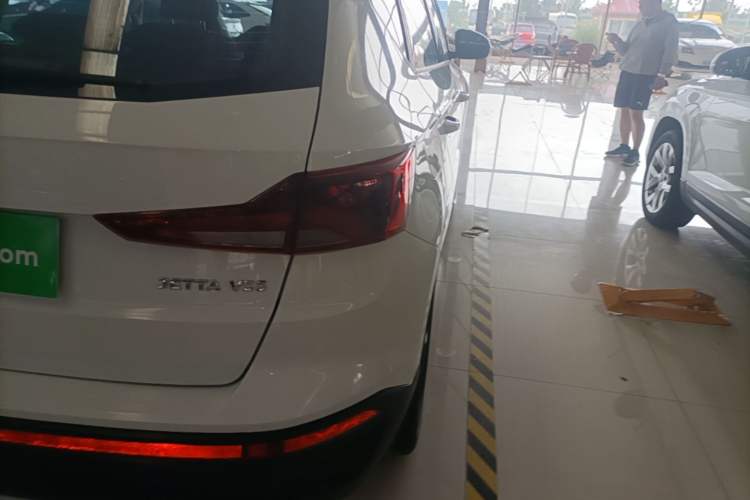 Used Jetta VS5 2022 280TSI Automatic Trendy Pro Version Exterior 3