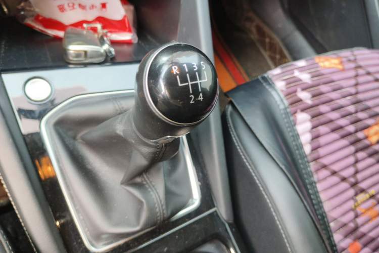 Used Jetta VS5 2022 280TSI Manual Enjoyment Version Gear Lever