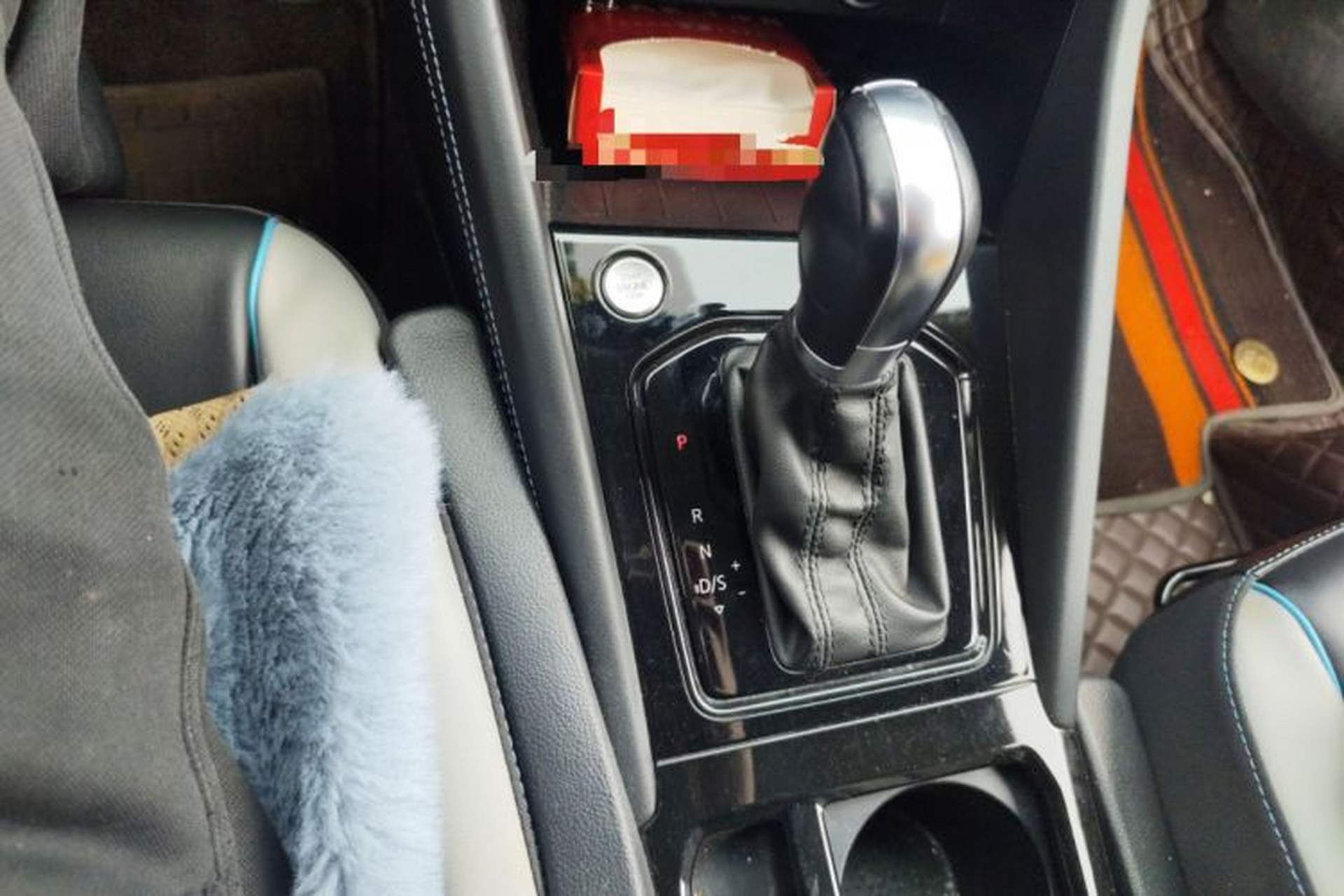 Used Jetta VS5 2022 280TSI Automatic Enjoyment Model Gear Lever