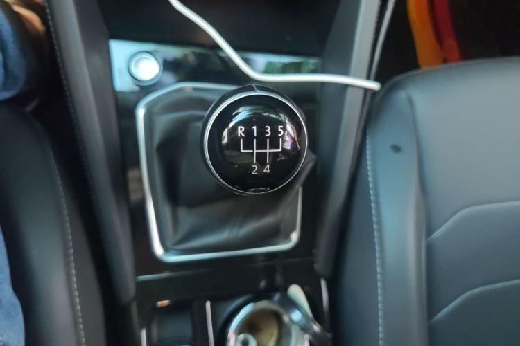 Used Jetta VS5 2022 280TSI Manual Enjoyment Version Gear Lever