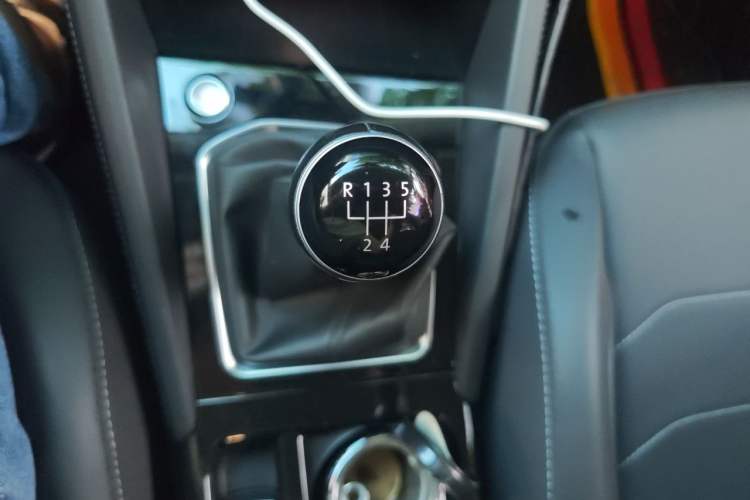 Used Jetta VS5 2022 280TSI Manual Enjoyment Version Gear Lever