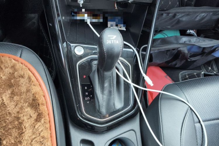 Used Jetta VS5 2022 280TSI Automatic Enjoyment Pro Trim Gear Lever