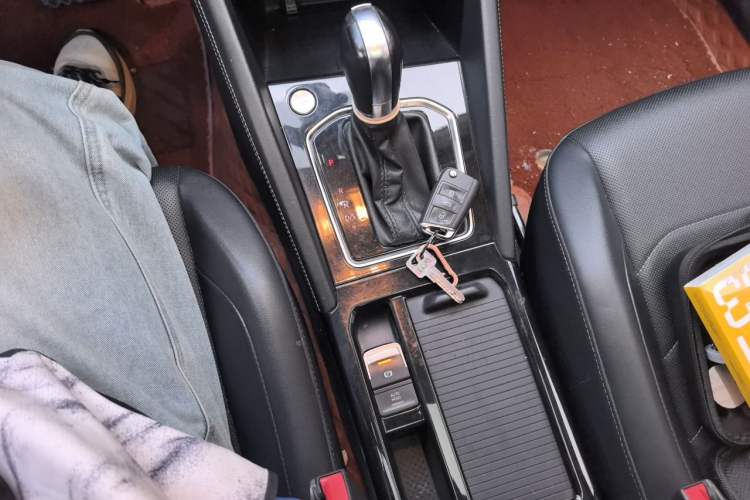 Used Jetta VS5 2022 280TSI Automatic High-Gloss Enjoyment Model Gear Lever