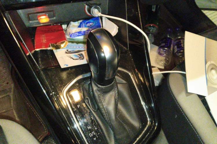 Used Jetta VS5 2022 280TSI Automatic Trendy Pro Version Gear Lever