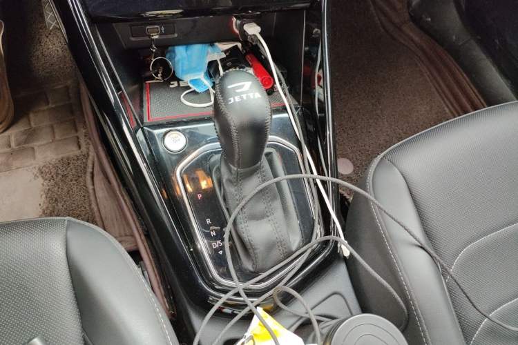 Used Jetta VS5 2022 280TSI Automatic Glory Pro Gear Lever
