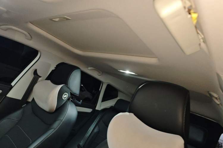 Used Jetta VS5 2022 280TSI Automatic Enjoyment Model Headliner