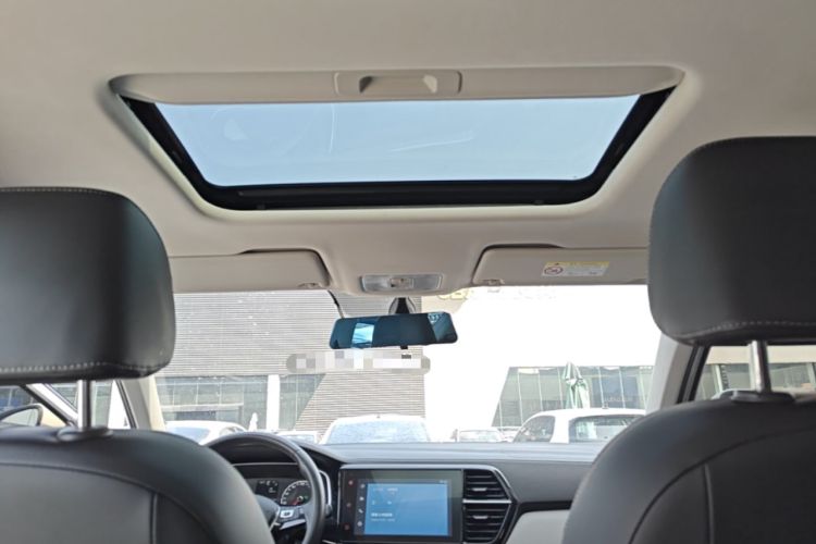 Used Jetta VS5 2022 280TSI Automatic Enjoyment Model Headliner