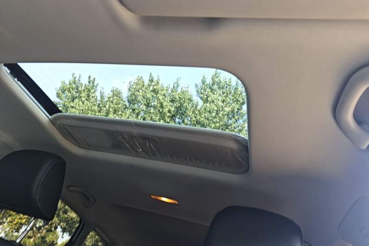 Used Jetta VS5 2022 280TSI Automatic Glory Edition Headliner