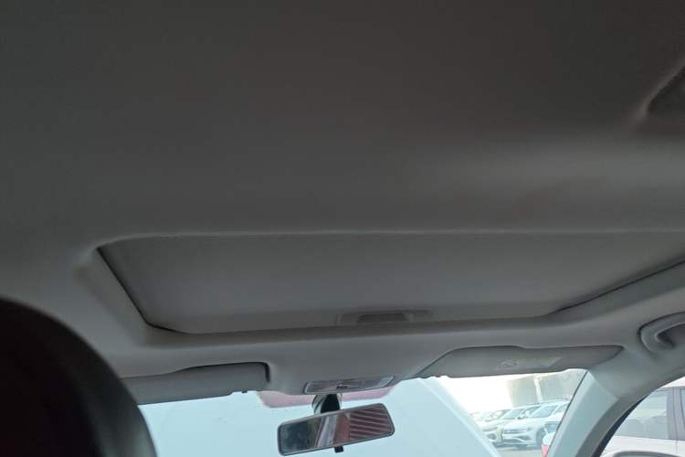 Used Jetta VS5 2022 280TSI Automatic Enjoyment Model Headliner