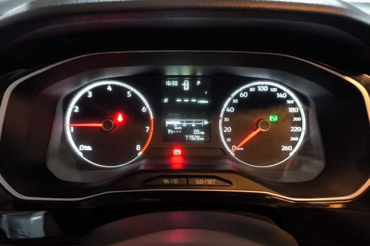 Used Jetta VS5 2022 280TSI Automatic Trendy Pro Version Instrument Cluster