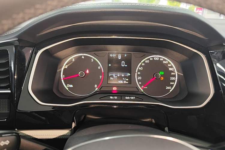 Used Jetta VS5 2022 280TSI Automatic Trend Edition Instrument Cluster