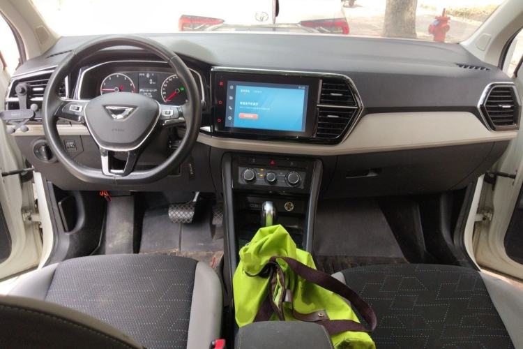 Used Jetta VS5 2022 280TSI Automatic Trend Edition Interior 2