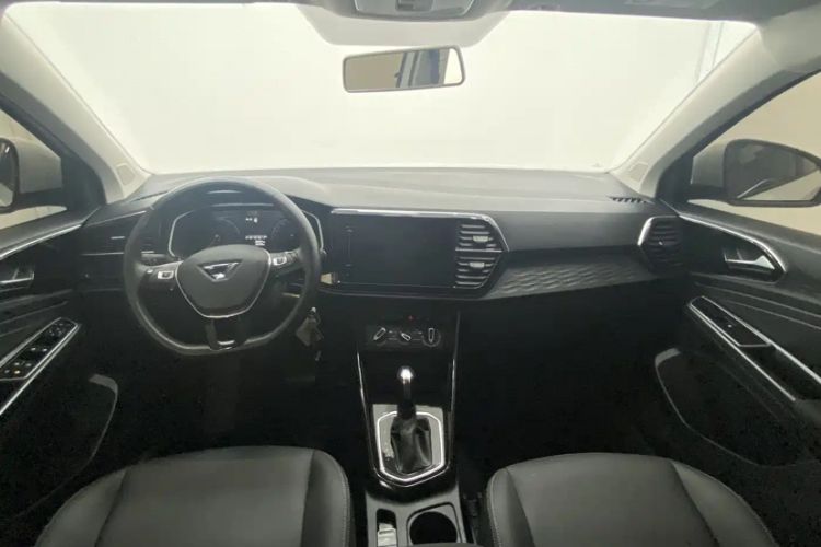 Used Jetta VS5 2022 280TSI Automatic Trendy Pro Version Interior 4