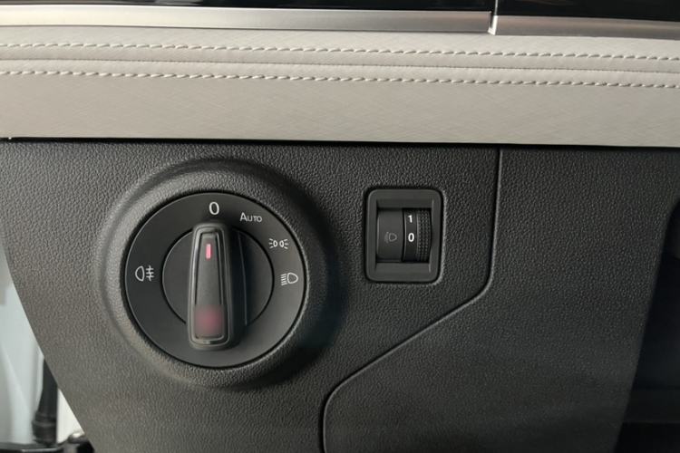 Used Jetta VS5 2022 280TSI Automatic Enjoyment Model Interior 8