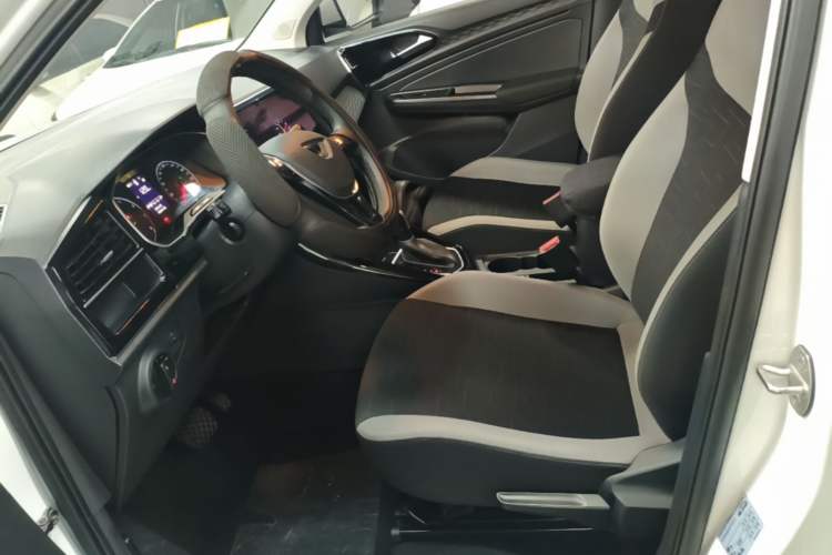 Used Jetta VS5 2022 280TSI Automatic Trendy Pro Version Left Front Seat
