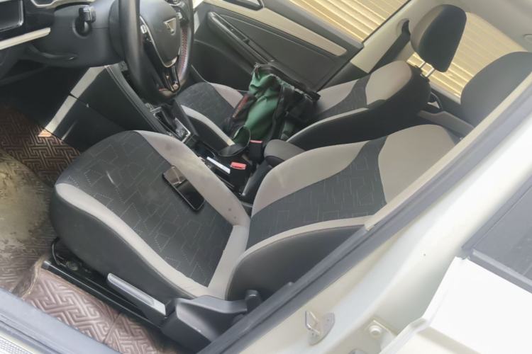 Used Jetta VS5 2022 280TSI Automatic Trend Edition Left Front Seat
