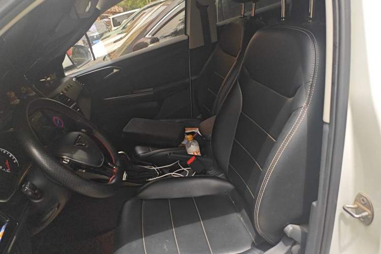 Used Jetta VS5 2022 280TSI Automatic Trendy Pro Version Left Front Seat