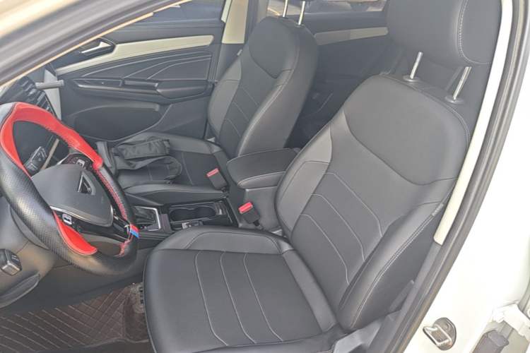 Used Jetta VS5 2022 280TSI Automatic Glory Edition Left Front Seat