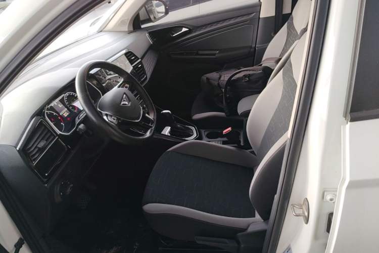 Used Jetta VS5 2022 280TSI Automatic Trendy Pro Version Left Front Seat