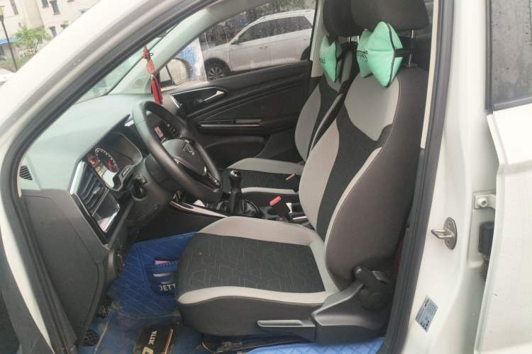 Used Jetta VS5 2022 280TSI Manual Advanced Pro Trim Left Front Seat