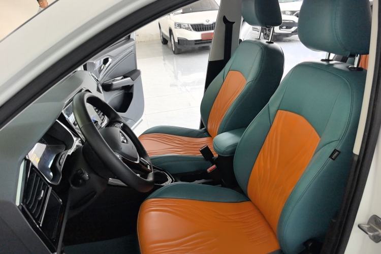 Used Jetta VS5 2022 280TSI Automatic Trendy Pro Version Left Front Seat