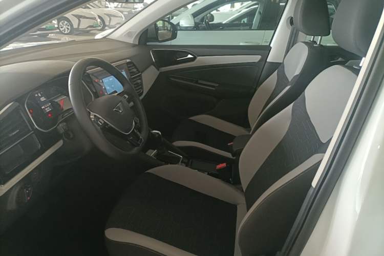 Used Jetta VS5 2022 280TSI Automatic Trendy Pro Version Left Front Seat