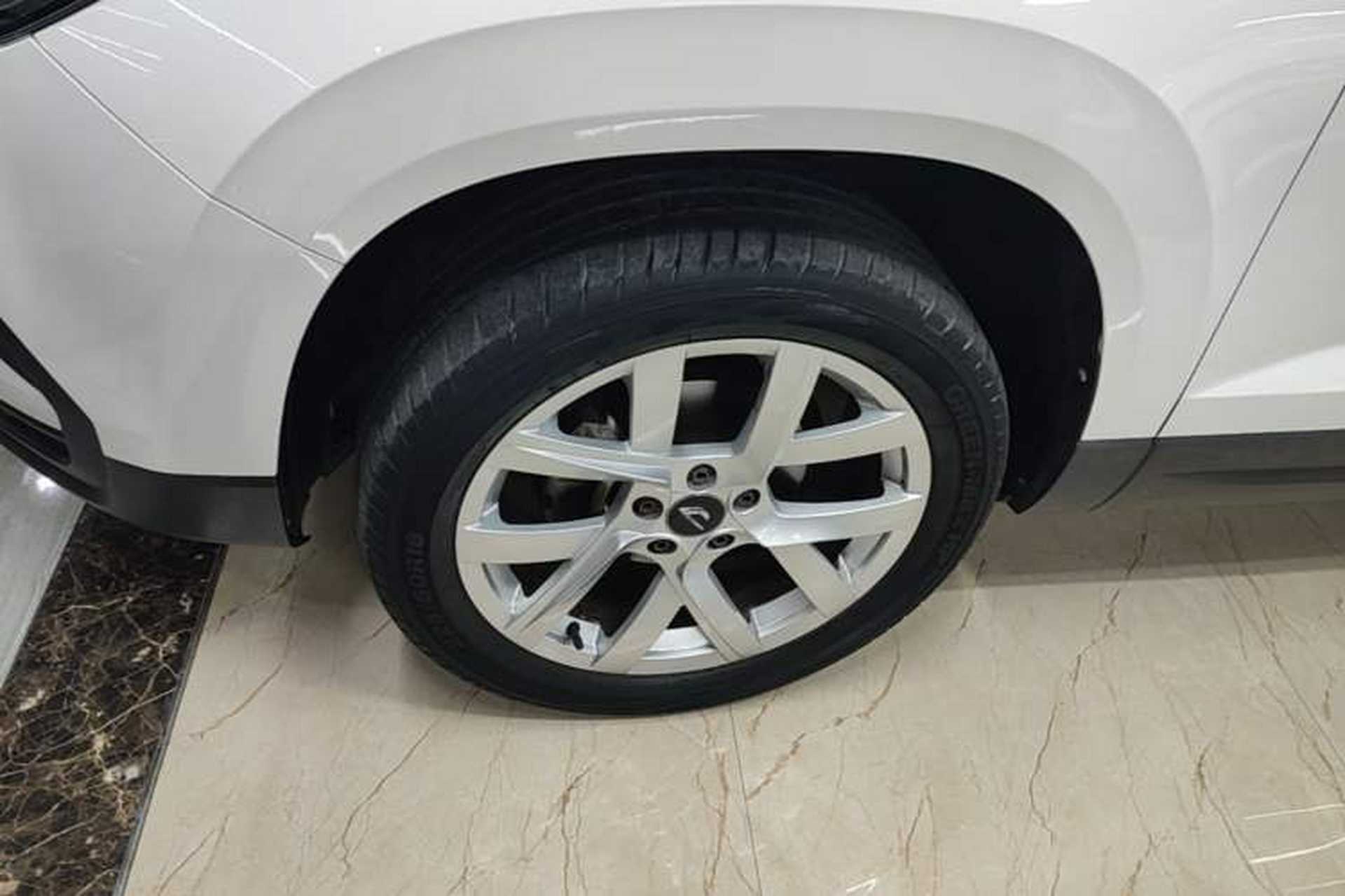 Used Jetta VS5 2022 280TSI Automatic Trendy Pro Version Left Front Wheel Hub