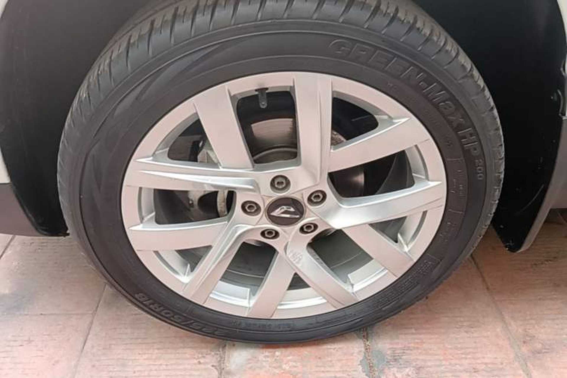 Used Jetta VS5 2022 280TSI Automatic Trend Edition Left Front Wheel Hub