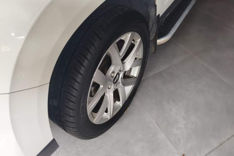 Used Jetta VS5 2022 280TSI Automatic Enjoyment Model Left Front Wheel Hub